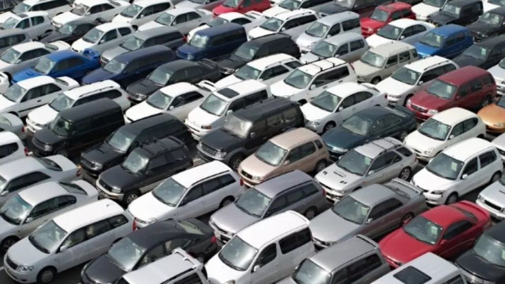 Parcări mai scumpe pentru SUV-uri. Cum încearcă un important oraș să scape de mașinile prea voluminoase