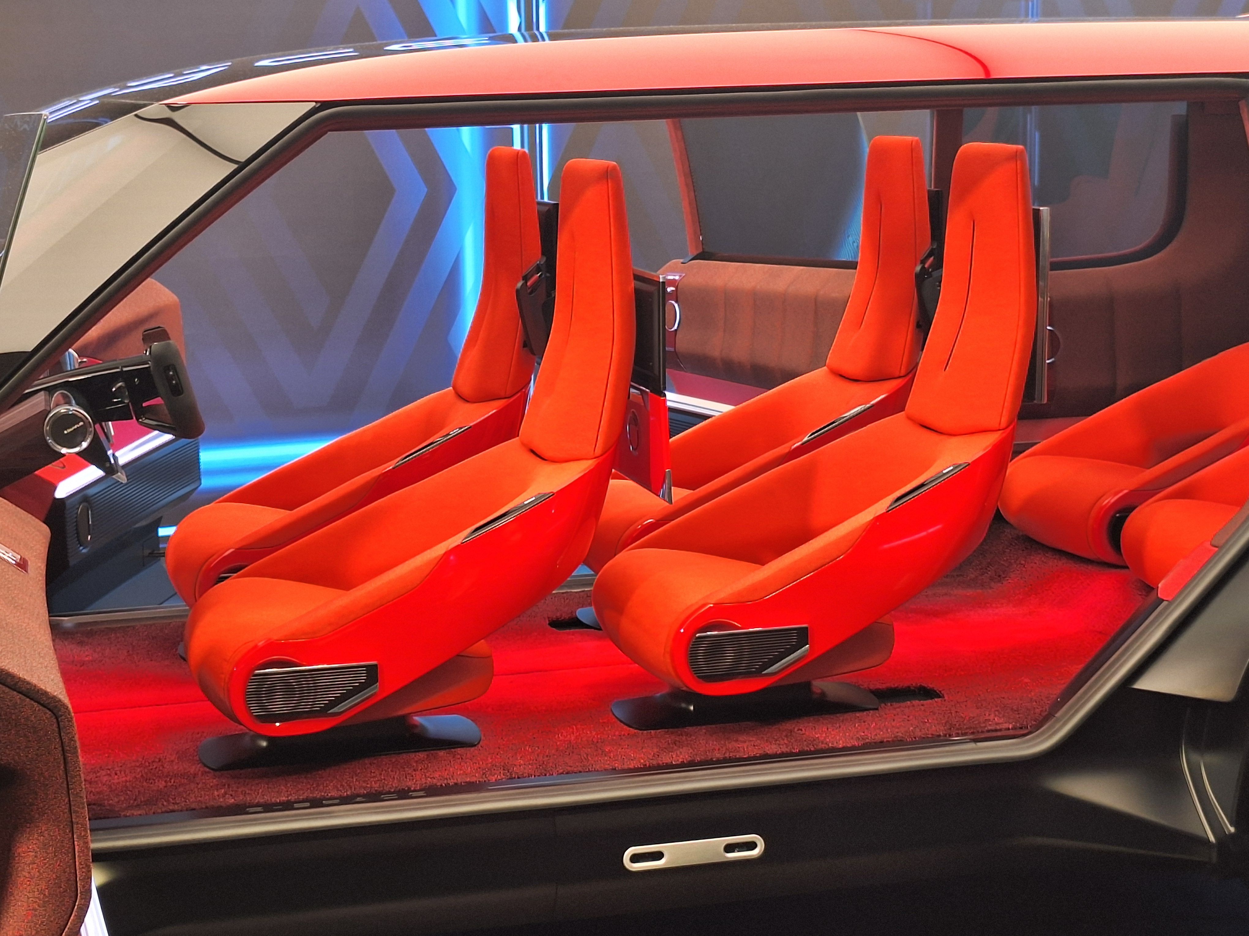 FOTO | Renault ar putea relansa segmentul monovolumelor în era electrică. Ce secrete ascunde conceptul E-Space - Poza 7