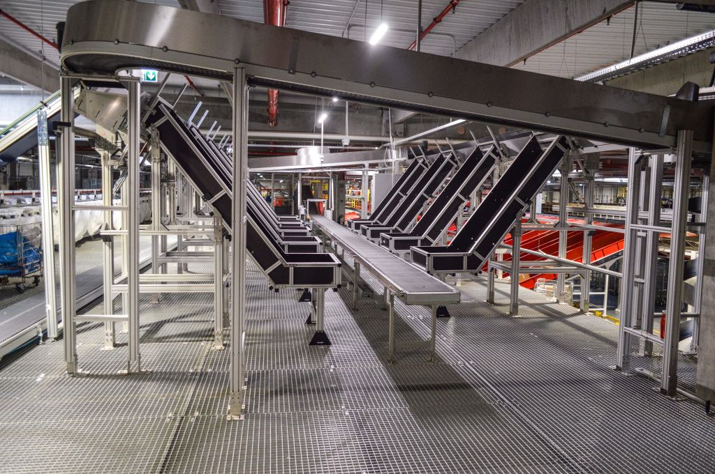 GALERIE FOTO | Cum arată cel mai mare centru logistic al Sameday - Imagine 67