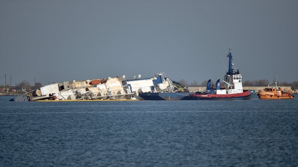 Explozie la șantierul naval Midia. Trei persoane au fost rănite