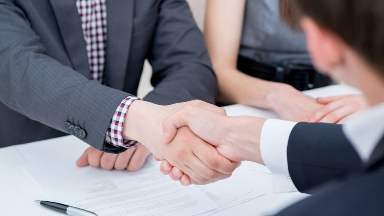 Tranzacție pe piața asigurărilor: Asirom va prelua portofoliul de asigurări de la Aegon România