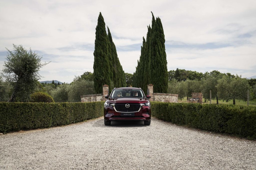 GALERIE FOTO | Mazda CX-80 prezentată pentru Europa - Imagine 11