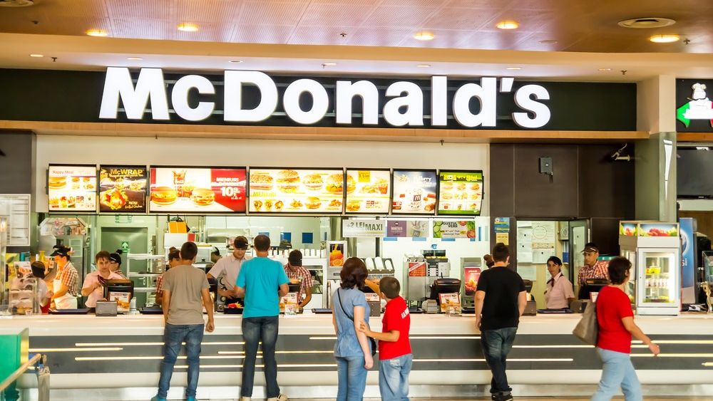 Restaurante noi: McDonald`s va mai deschide patru unitati in 2019 si va angaja 250 de oameni