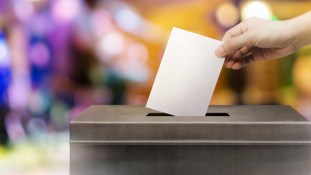 Alegeri locale: cine este cel mai tânăr candidat la primăria unui oraș din România
