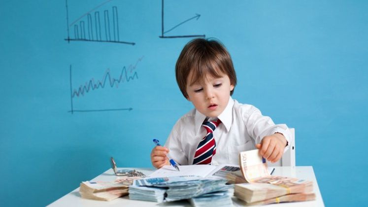 Educatia Financiara castiga teren printre cei mici: Sute de mii de elevi si prescolari invata ce e respectul pentru munca si cum sa economiseasca bani