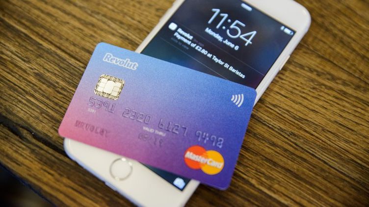 Revolut atinge borna de 75.000 de utilizatori in tara noastra si lanseaza versiunea in limba romana a aplicatiei