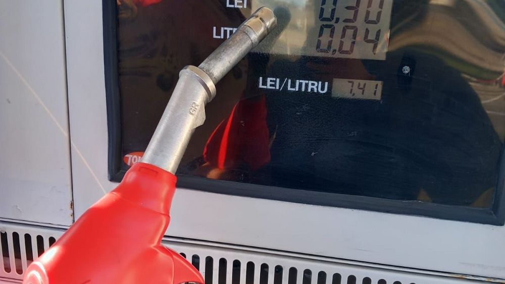 FOTO: O benzinărie de lângă București a fost închisă de ANPC fiindcă fura la pompă