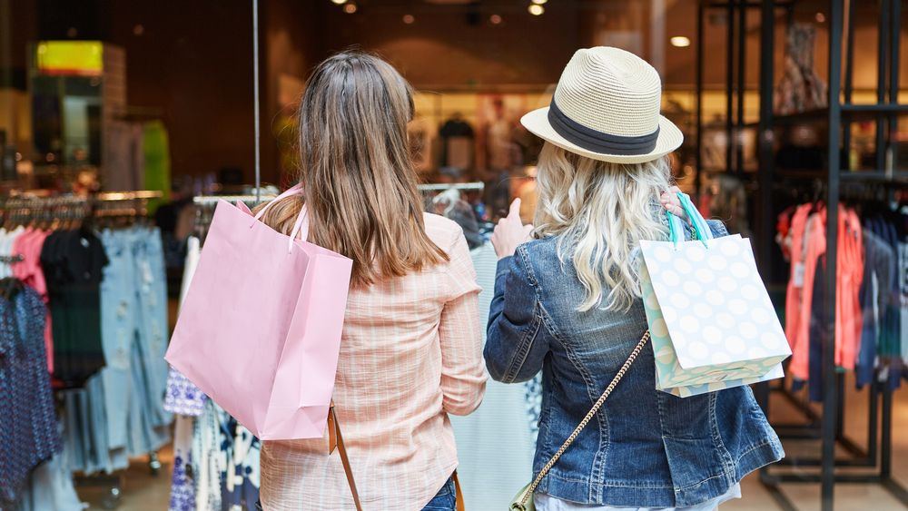 Importanta iluminatului in retail si optiunile moderne care iti pot influenta afacerea