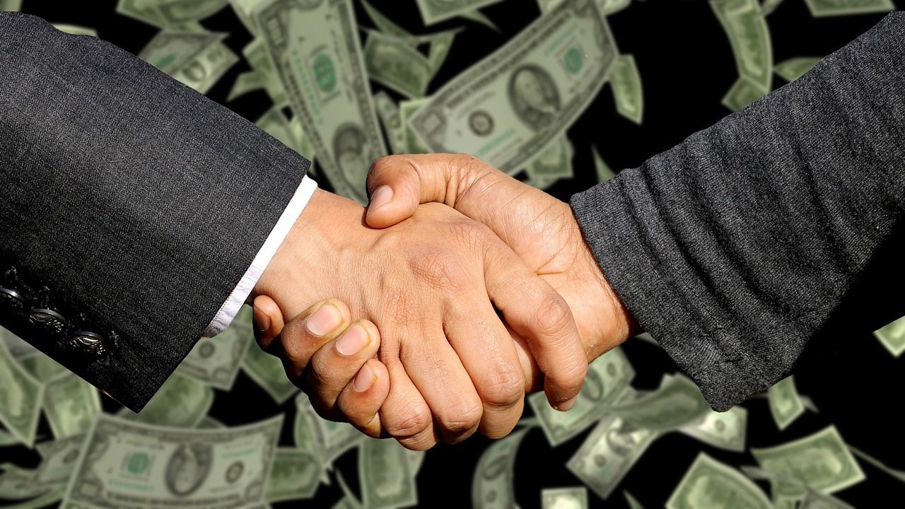 Refinanțarea creditului în 2026: Când merită să-ți muți împrumutul la altă bancă