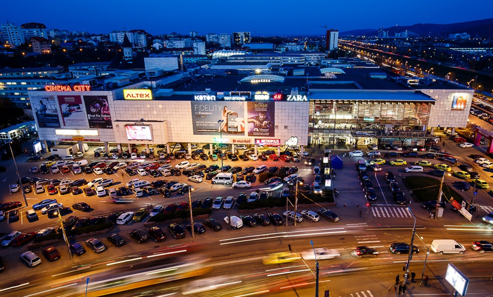 Iulius Mall din Iași intră în modernizare: magazine noi, teren de baschet și spații de lucru pentru studenți