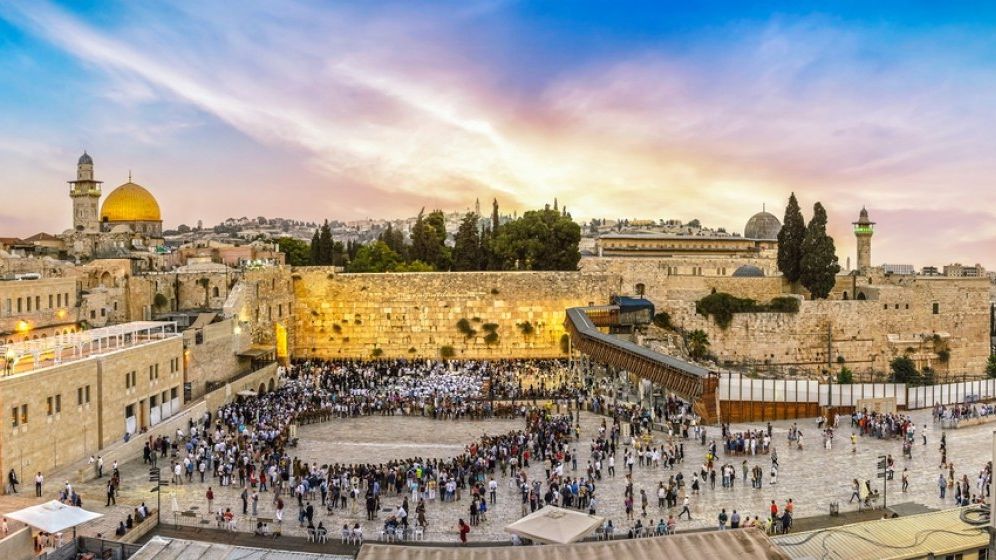 Record de turisti romani in Israel: Peste 100.000 de persoane in primele 11 luni din 2018