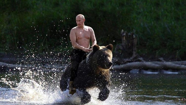 Motivele pentru care Romania nici nu se gandeste sa iasa din UE: Teama de Putin si fondurile europene