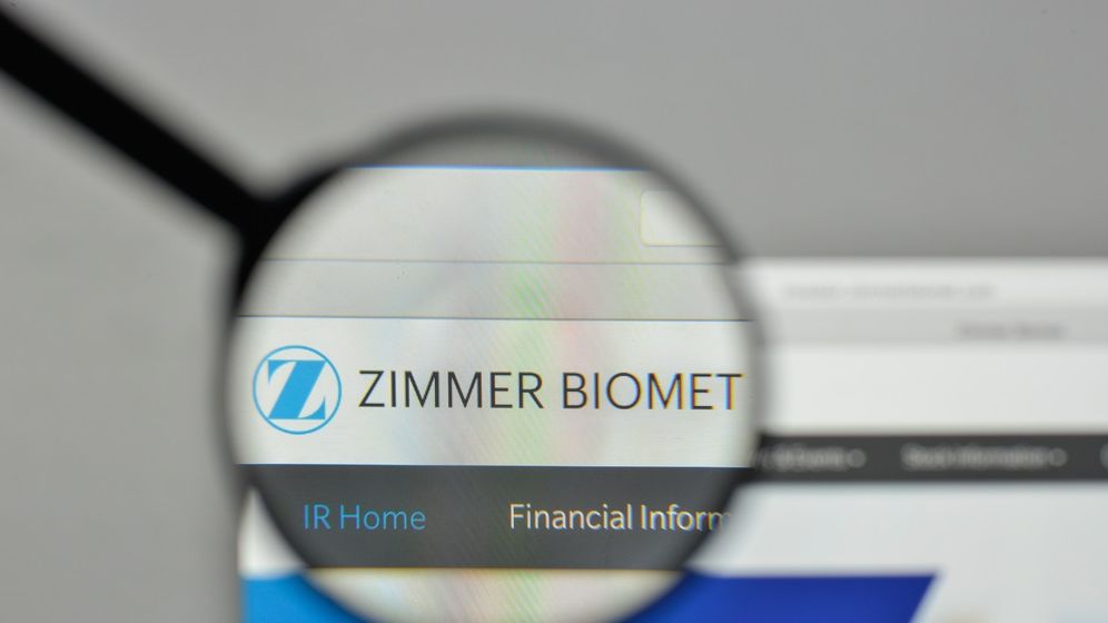 Gigantul american Zimmer Biomet intră pe piața din România și anunță investiții și angajări