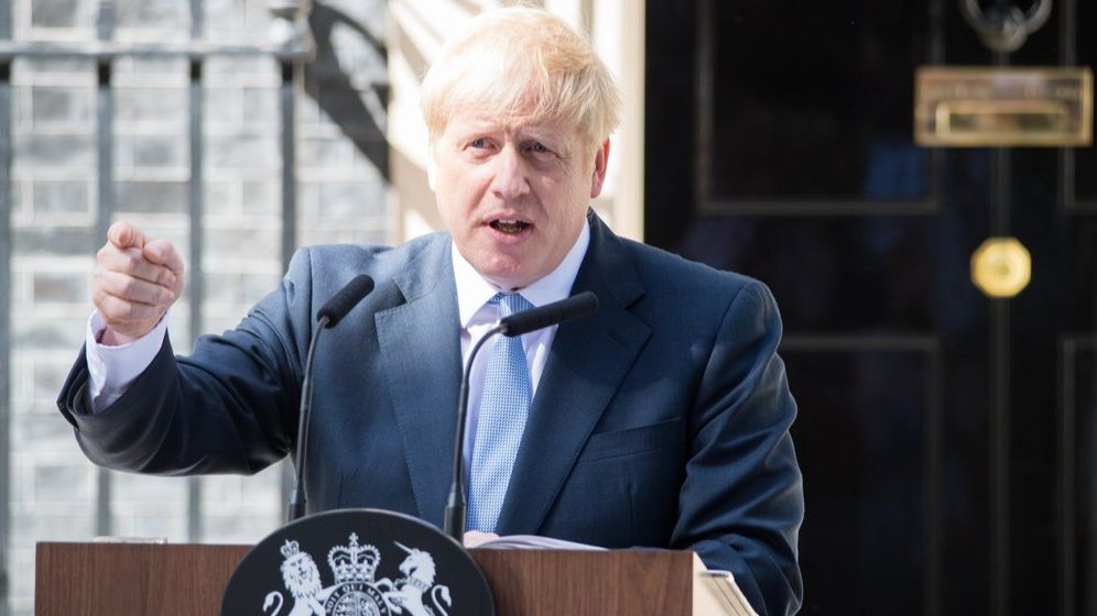 Coronavirus: Boris Johnson a fost externat