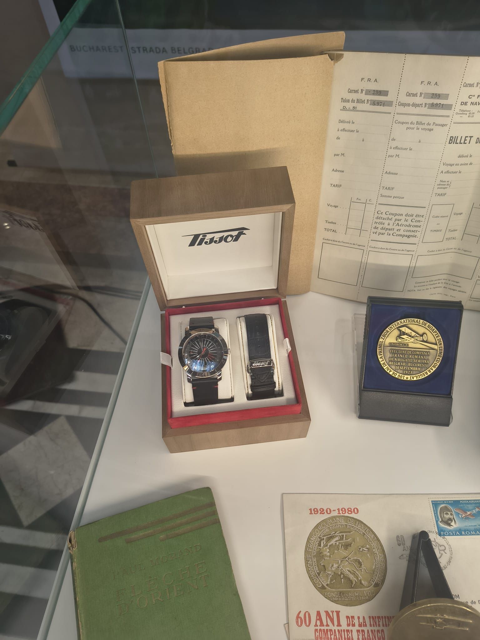 FOTO. Un CEAS, o POVESTE. Orologerie elvețiană la BNR. „Valori care rezistă timpului” marchează 115 ani de relații România-Elveția<br> - Poza 32