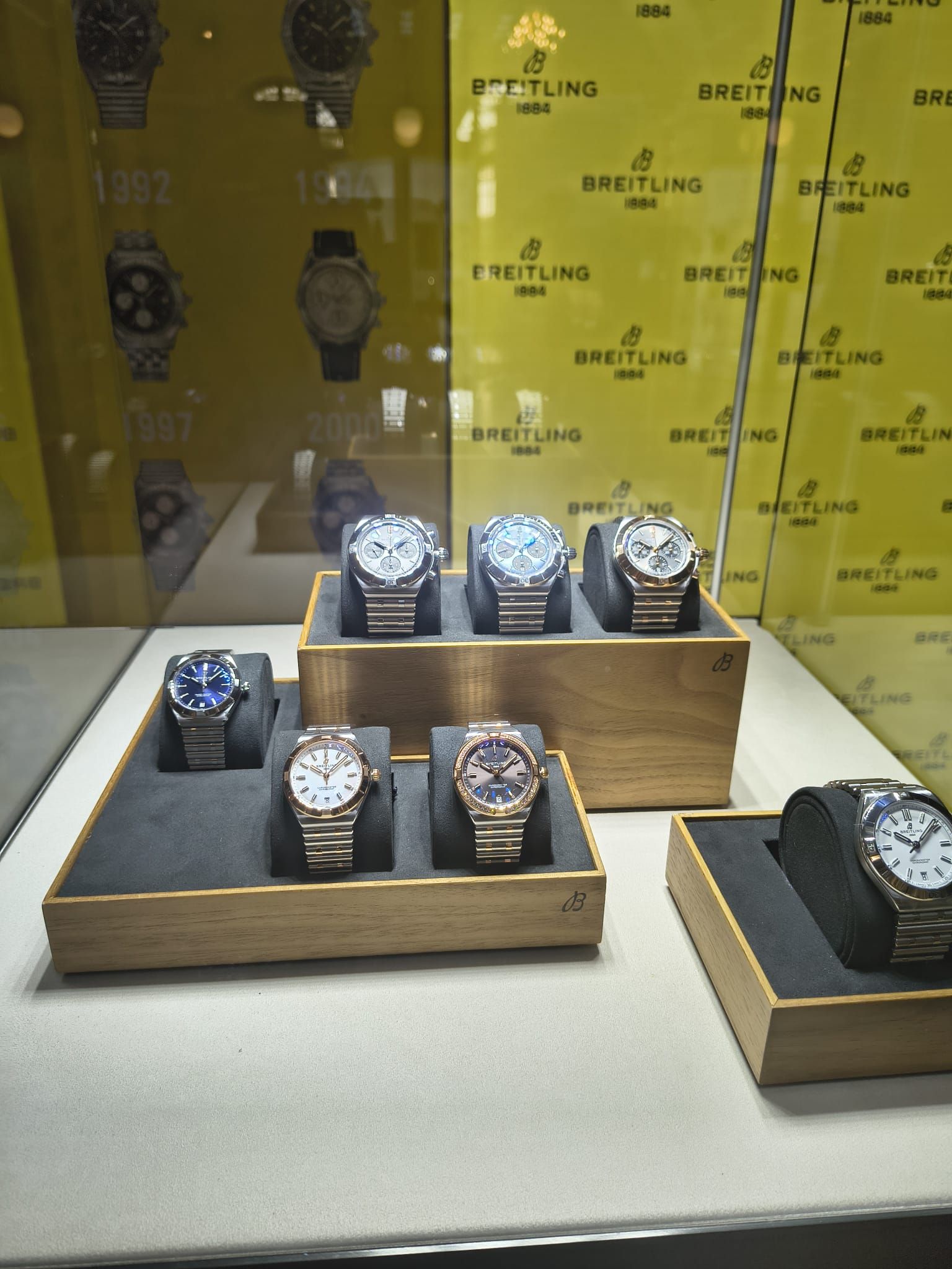 FOTO. Un CEAS, o POVESTE. Orologerie elvețiană la BNR. „Valori care rezistă timpului” marchează 115 ani de relații România-Elveția<br> - Poza 43