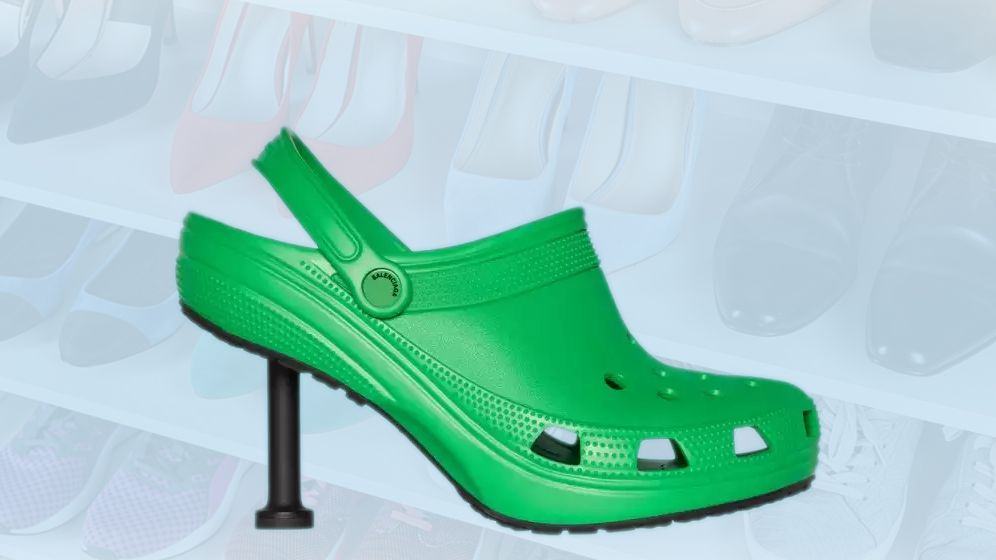 Balenciaga lansează papuci Crocs mai scumpi decât salariul mediu în România