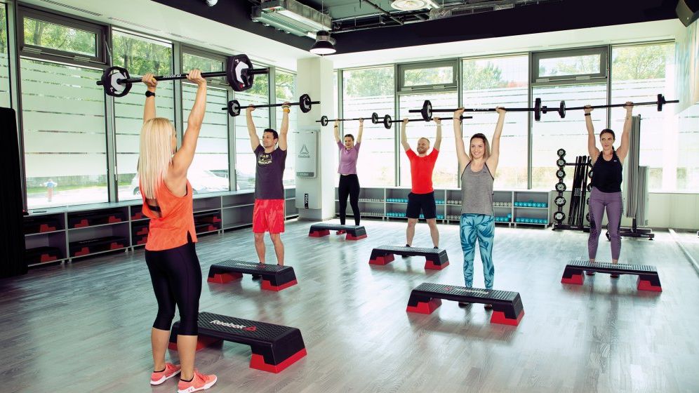 Firmele, încurajate să ofere salariaţilor abonamente pentru sport