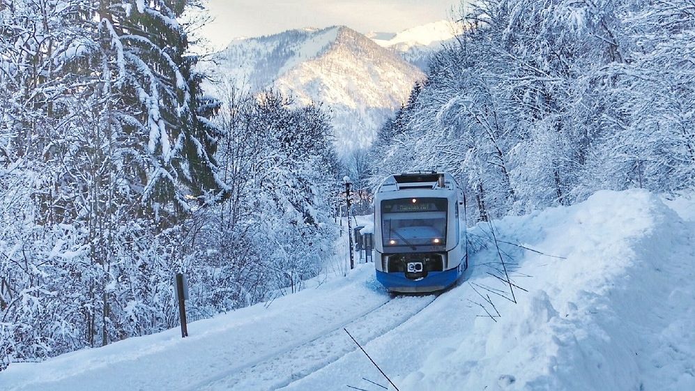 CFR Călători lansează din 4 ianuarie Trenurile Zăpezii 2021
