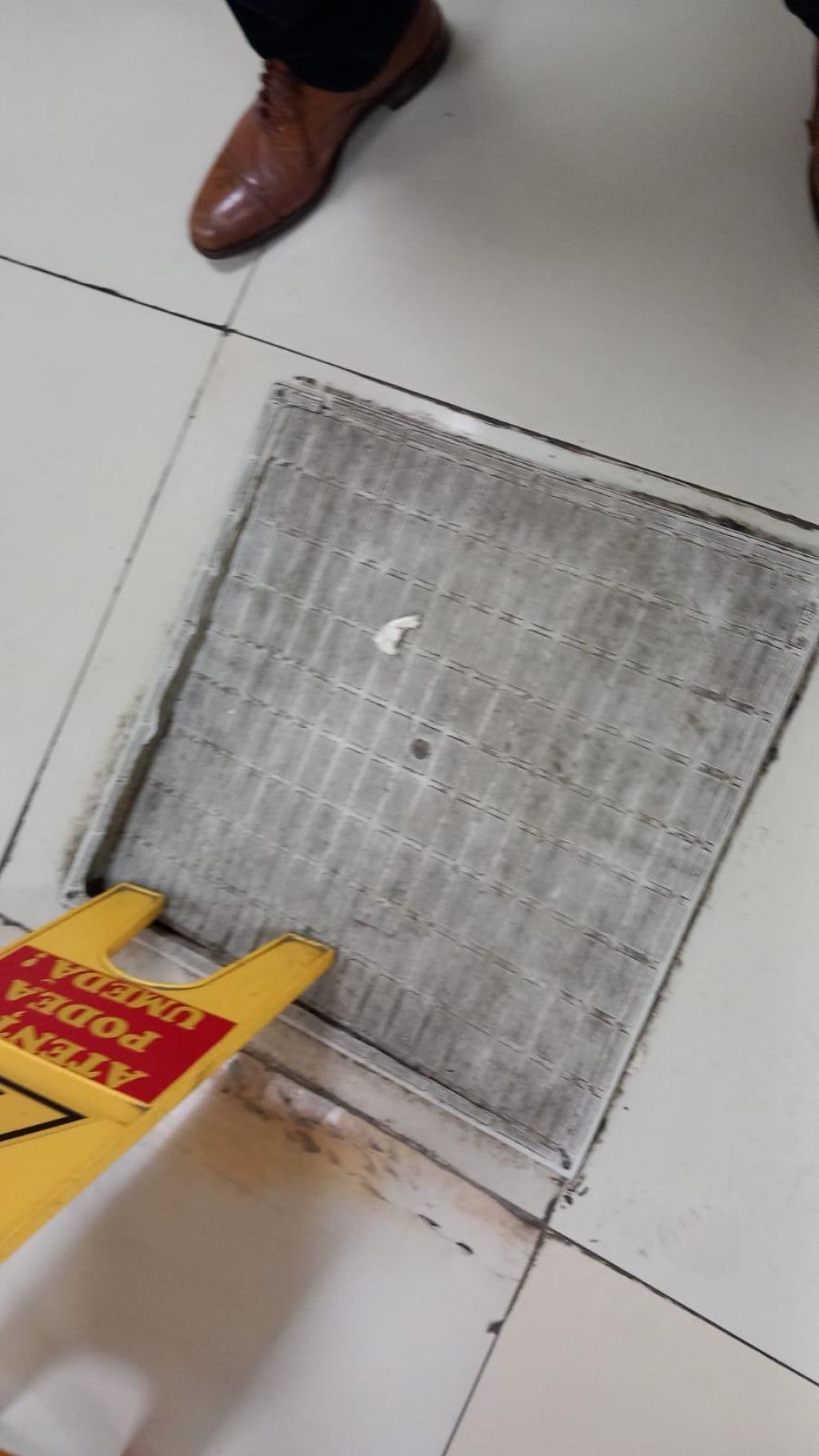 [FOTO] Piedone, în razie la Gara de Nord. Au fost închise majoritatea magazinelor - Imagine 14