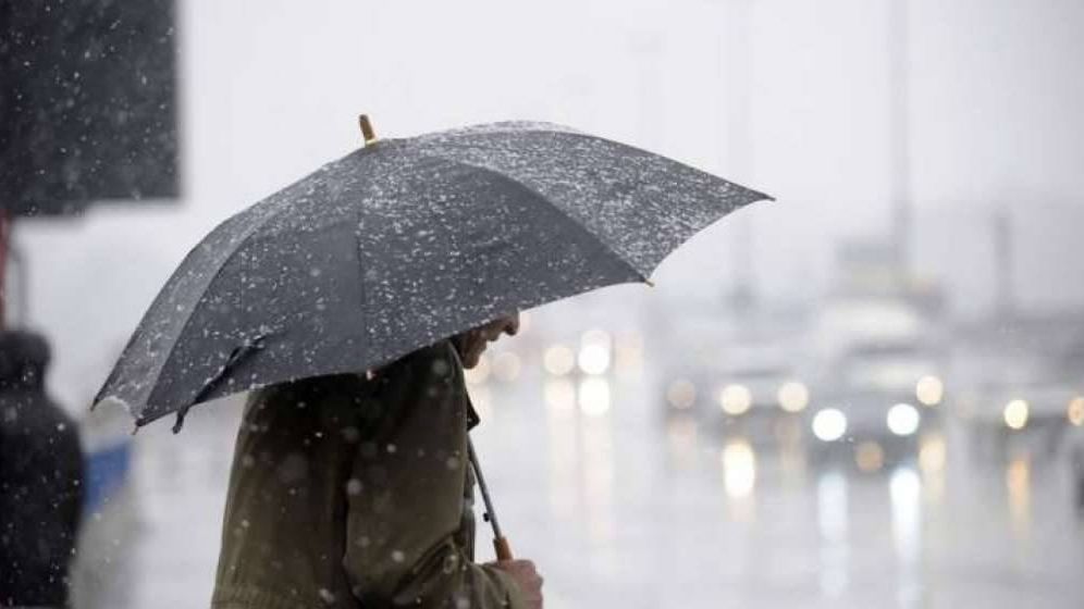 Avertizare ANM: Se prelungesc Codul galben și cel portocaliu de ploi torențiale. Cum va fi vremea în București