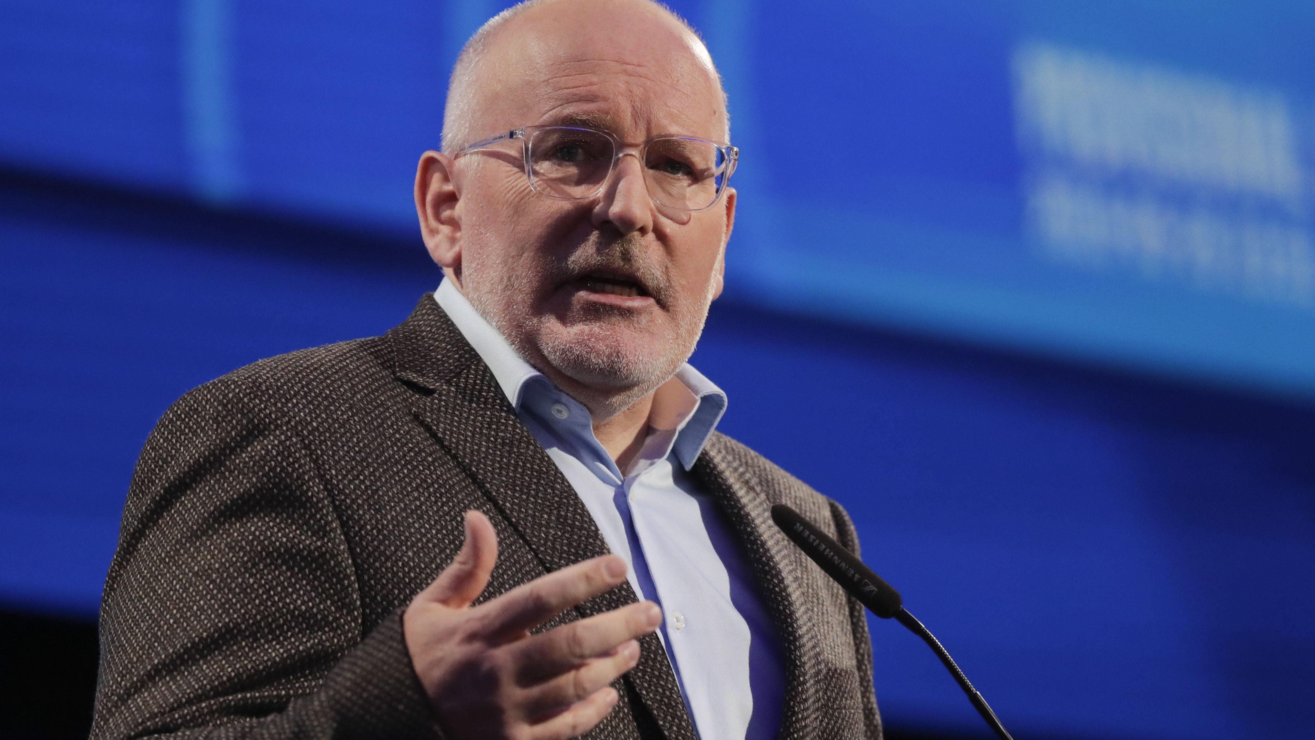UPDATE: Frans Timmermans, favorit la functia de presedinte al Comisiei Europene - surse Reuters