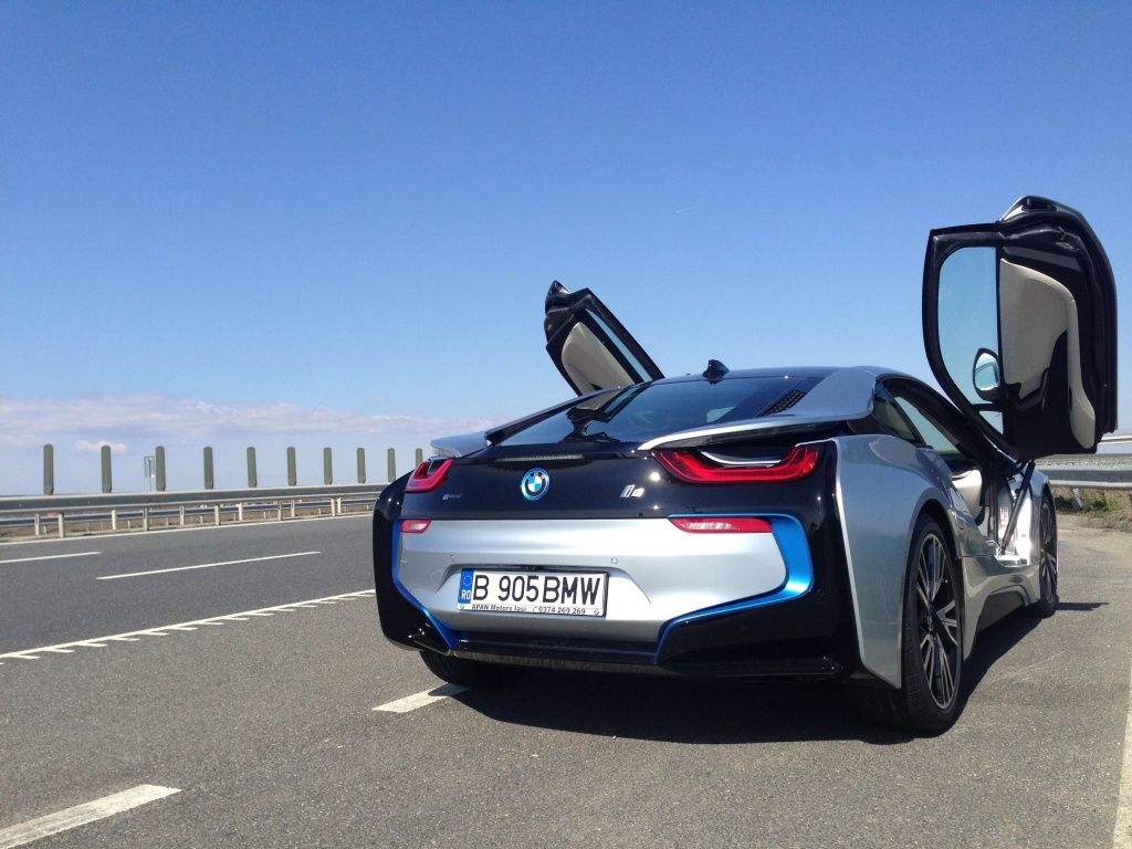 BMW i3 si i8 - Imagine 13