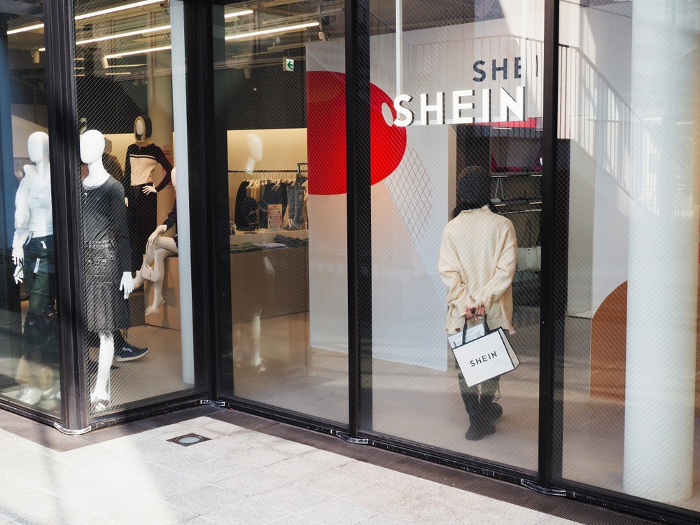 Franța a adoptat legea anti-ultra-fast fashion. Ce urmează pentru Shein, Temu și AliExpress