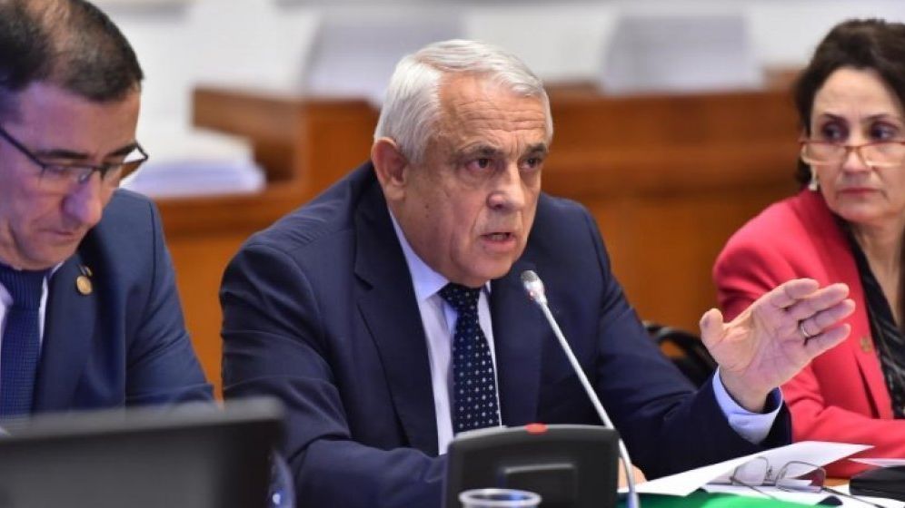 Petre Daea anunță programul ”bunăstare pentru taurine”: Vaca trece printr-un moment dificil, e considerată de vină pentru tot