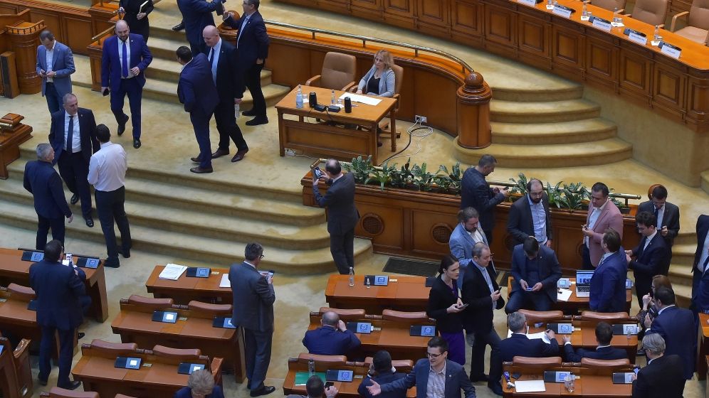 Parlamentul a aprobat Decretul privind prelungirea stării de urgenţă