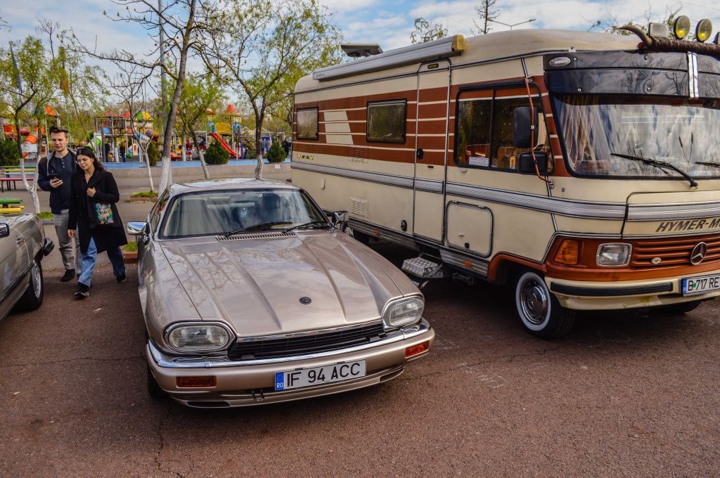 FOTO | Retroparada Primăverii: Ce am văzut la cea mai mare expoziție de mașini retro din țară - Imagine 24