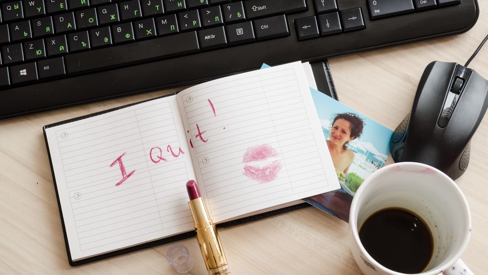 Trei semne care iti arata ca trebuie sa iti dai demisia din prima zi de munca