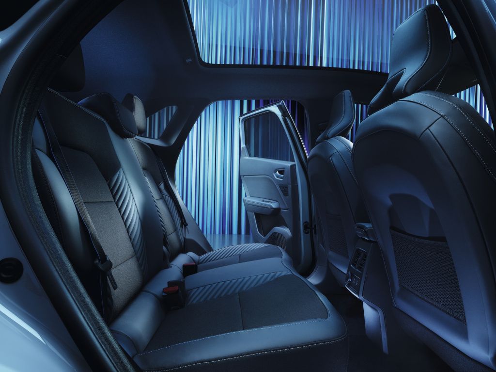 GALERIE FOTO | Renault dezvăluie noul Symbioz, un SUV compact pe platforma lui Sandero - Imagine 6