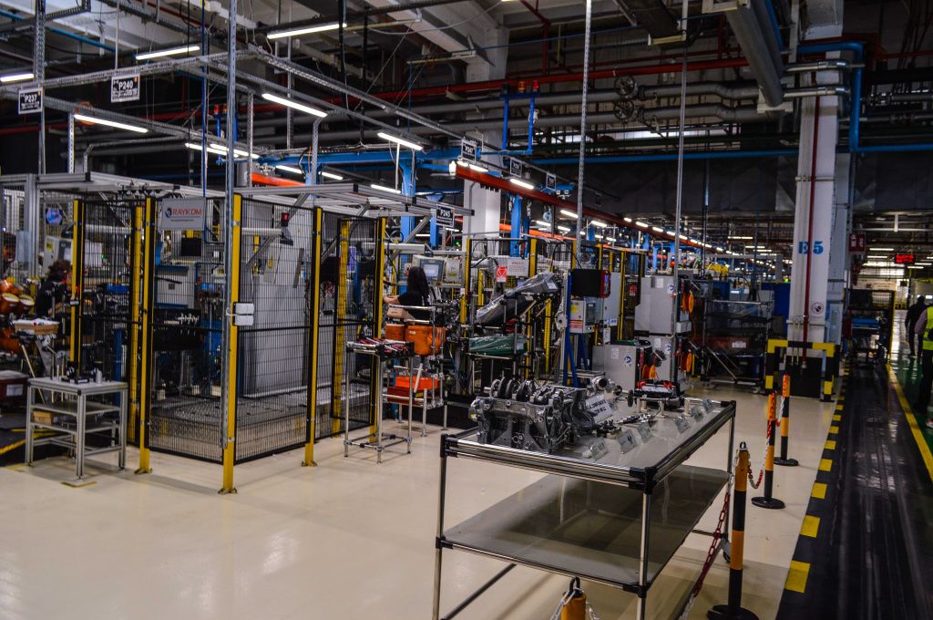 [FOTO] Care sunt secretele noului motor hibrid dezvoltat integral în România și folosit de Dacia - Imagine 1