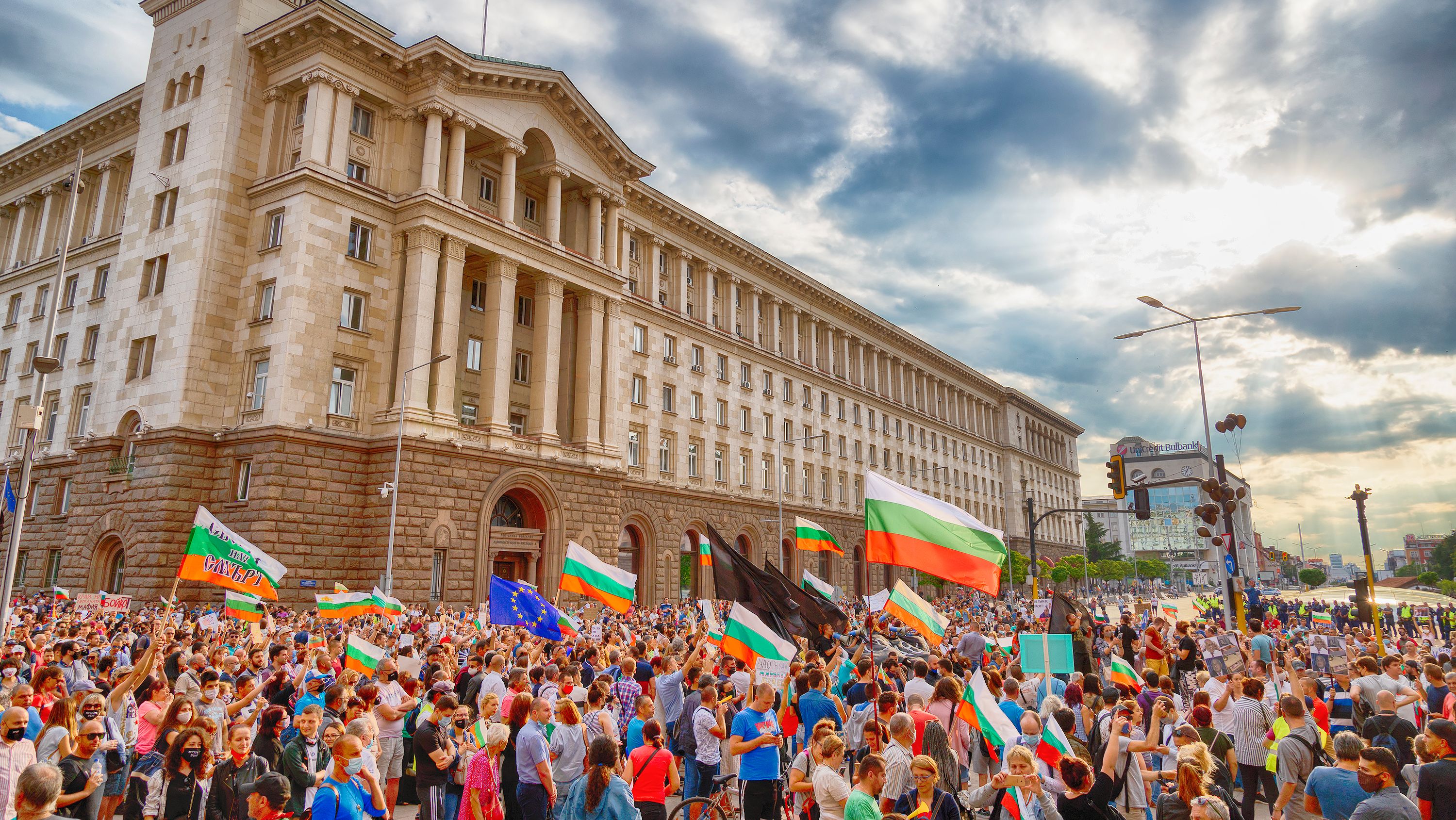 La bulgari a funcționat: Protestele masive împotriva taxelor și a corupției a făcut Guvernul să retragă proiectul de buget