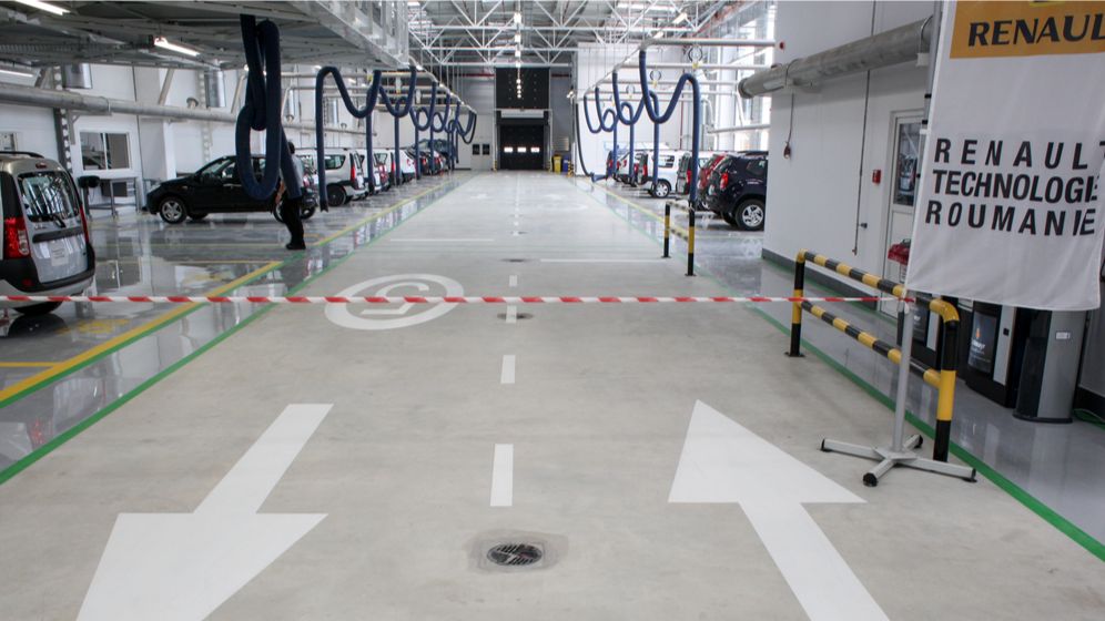 Renault anunţă blocarea creșterii de producție în România