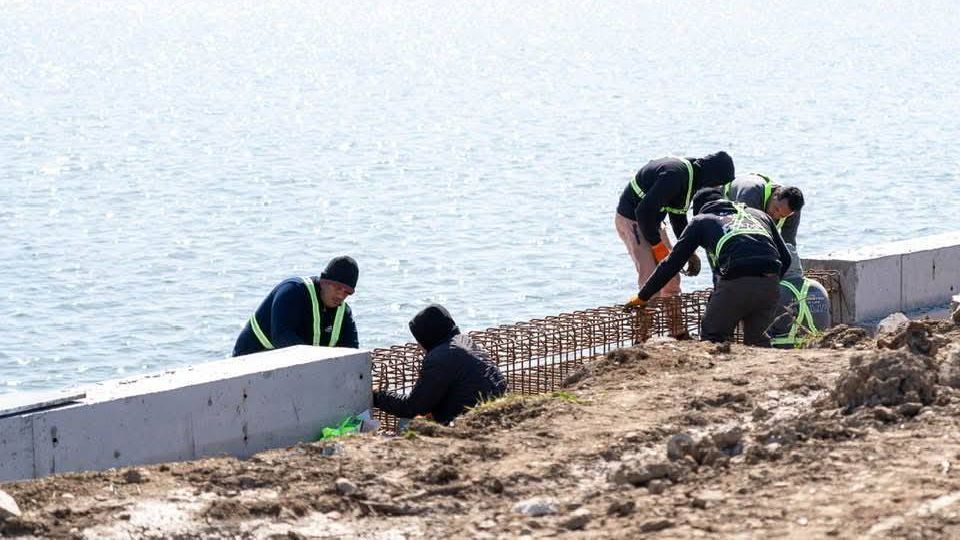 Viitoarea Oază de „Smarald” a Bucureștiului: "La vară facem plajă pe Insula Lacul Morii!"
