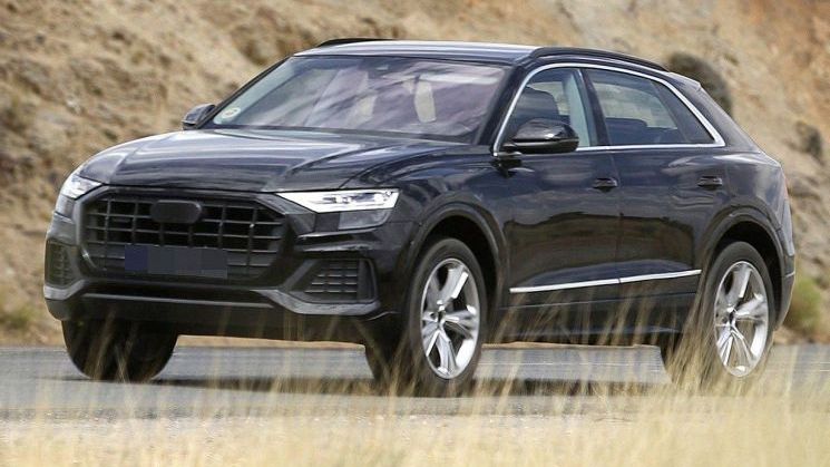 2018 Audi Q8 surprins necamuflat la teste: sa fie oare concurenta intre acesta si BMW X6?