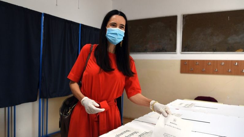 Ce terenuri vrea să cumpere Clotilde Armand pentru amenajarea unor spații verzi
