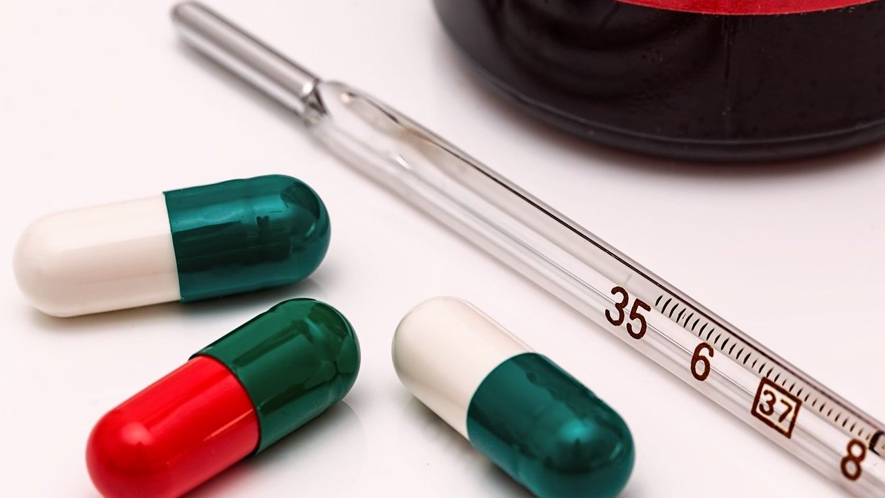 62% dintre români își gestionează corect afecțiunile minore cu produse care se eliberează fără rețetă