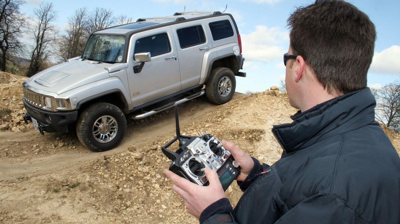 Germania devine primul stat european în care vor putea circula mașini controlate de la distanță