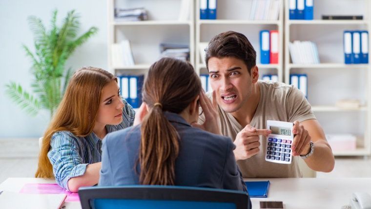 Topul dobanzilor la depozitele bancare in lei pe 12 luni: multe dintre ele nu depasesc rata anuala a inflatiei nici daca ar fi dublate