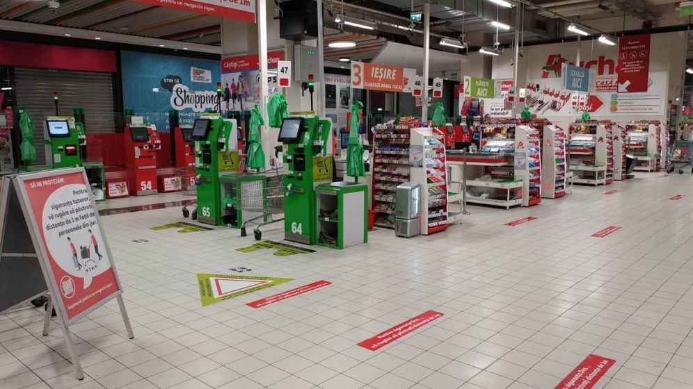 Care va fi programul magazinelor Auchan în perioada Paștelui