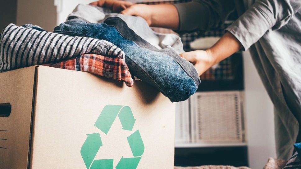 Cum și unde poți dona hainele vechi sau pe care nu le mai porți
