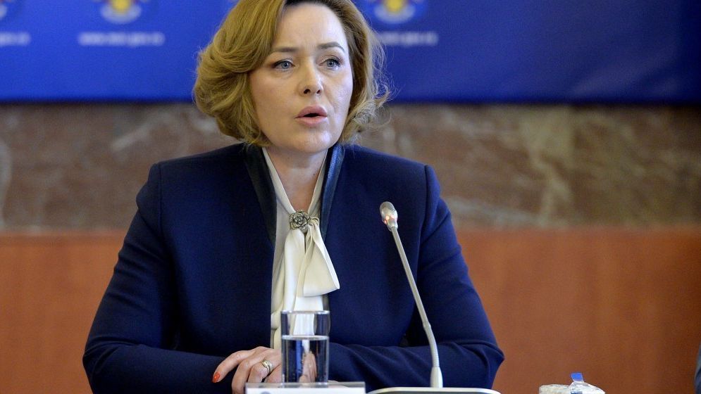 Carmen Dan, fost ministru de Interne, săltată de Poliţie în dosarul surorii ei bănuite de înşelăciune