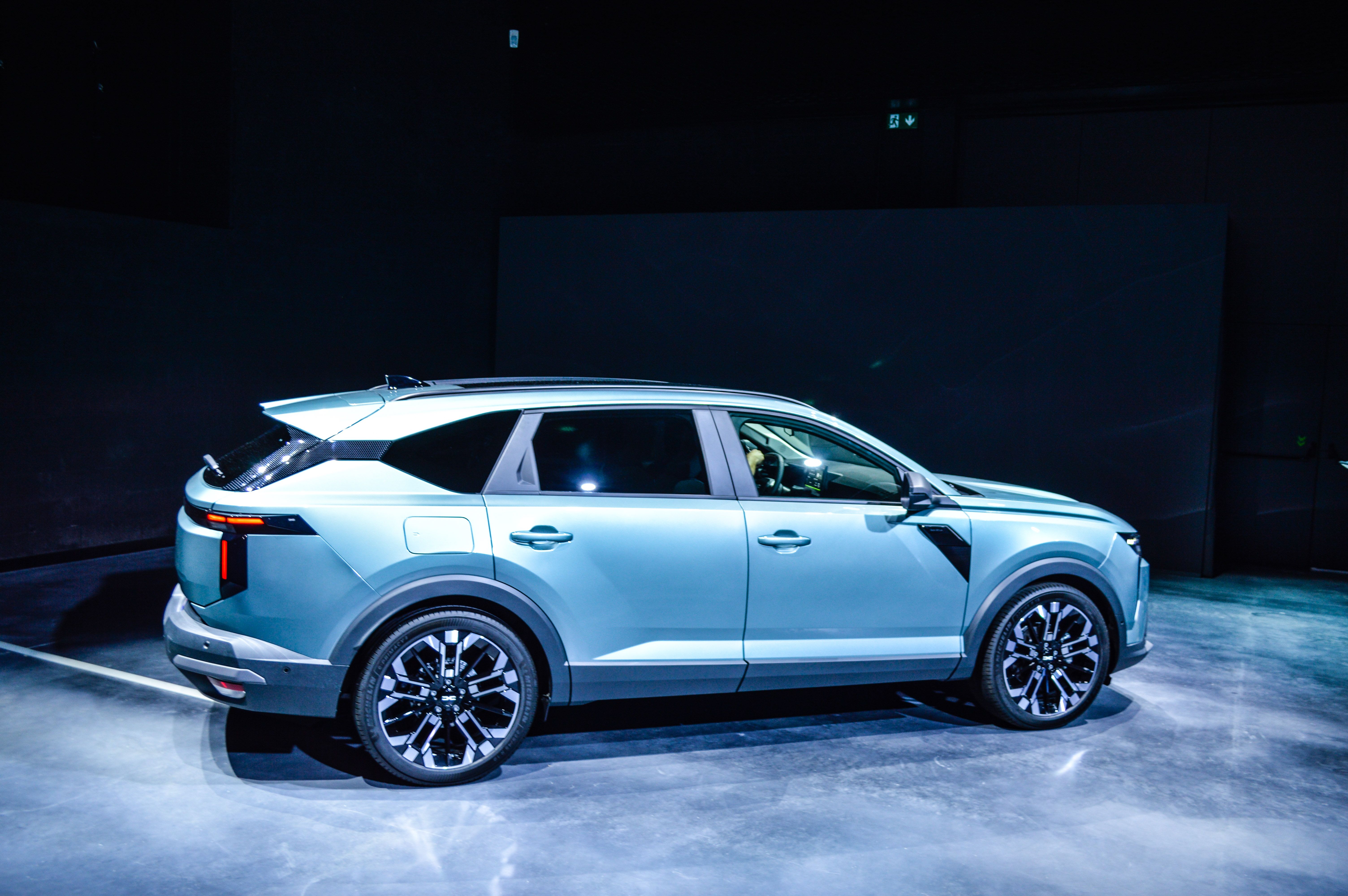 FOTO | Totul despre noua Dacia Striker, modelul de sub 25.000 de euro cu care românii vor să „marcheze” în poarta Skoda și Volkswagen - Poza 8