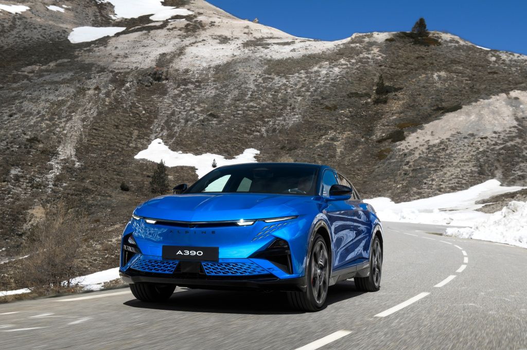 [FOTO] Alpine prezintă un crossover electric de aproape 80.000 de euro, rival pentru Porsche - Imagine 12