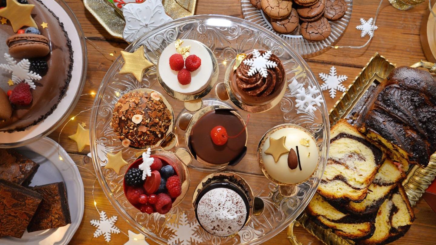 #WStories | Românca școlită în Franța care s-a întors în țară să predea arta cofetăriei