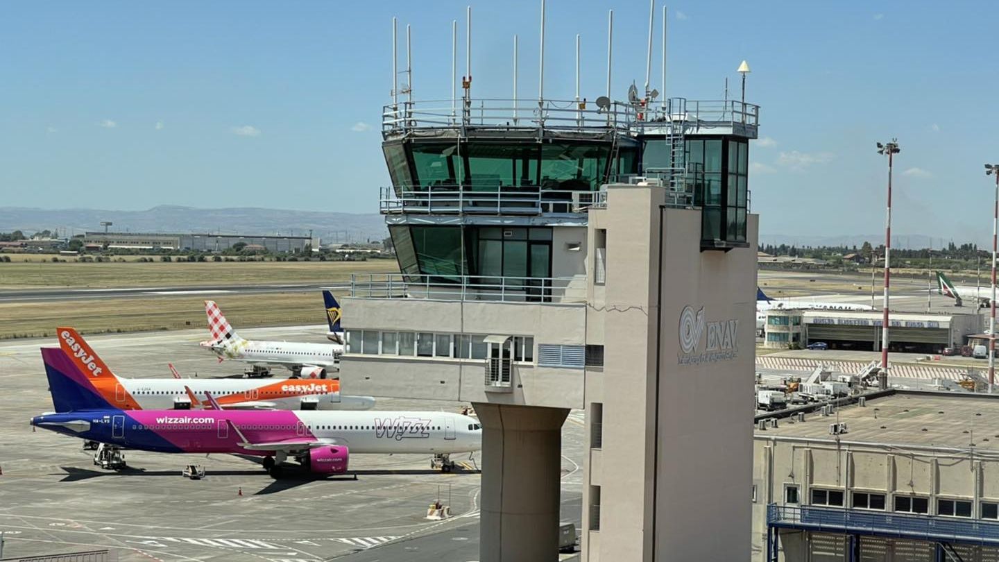 Aeroportul Catania, închis din cauza unui incendiu. Când se vor relua zborurile
