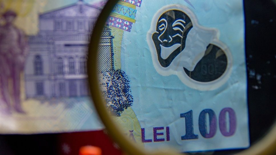 Curs de schimb leu-euro 2024: Moneda națională a câștigat lupta cu euro